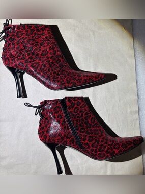 Vintage Timothy Hitsman Women’s Spanish Leather Pointed-Toe Ankle Boots SZ 7.5 M